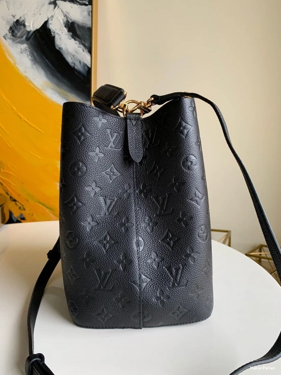 MM VUITTON NEONOE LOUIS 0805